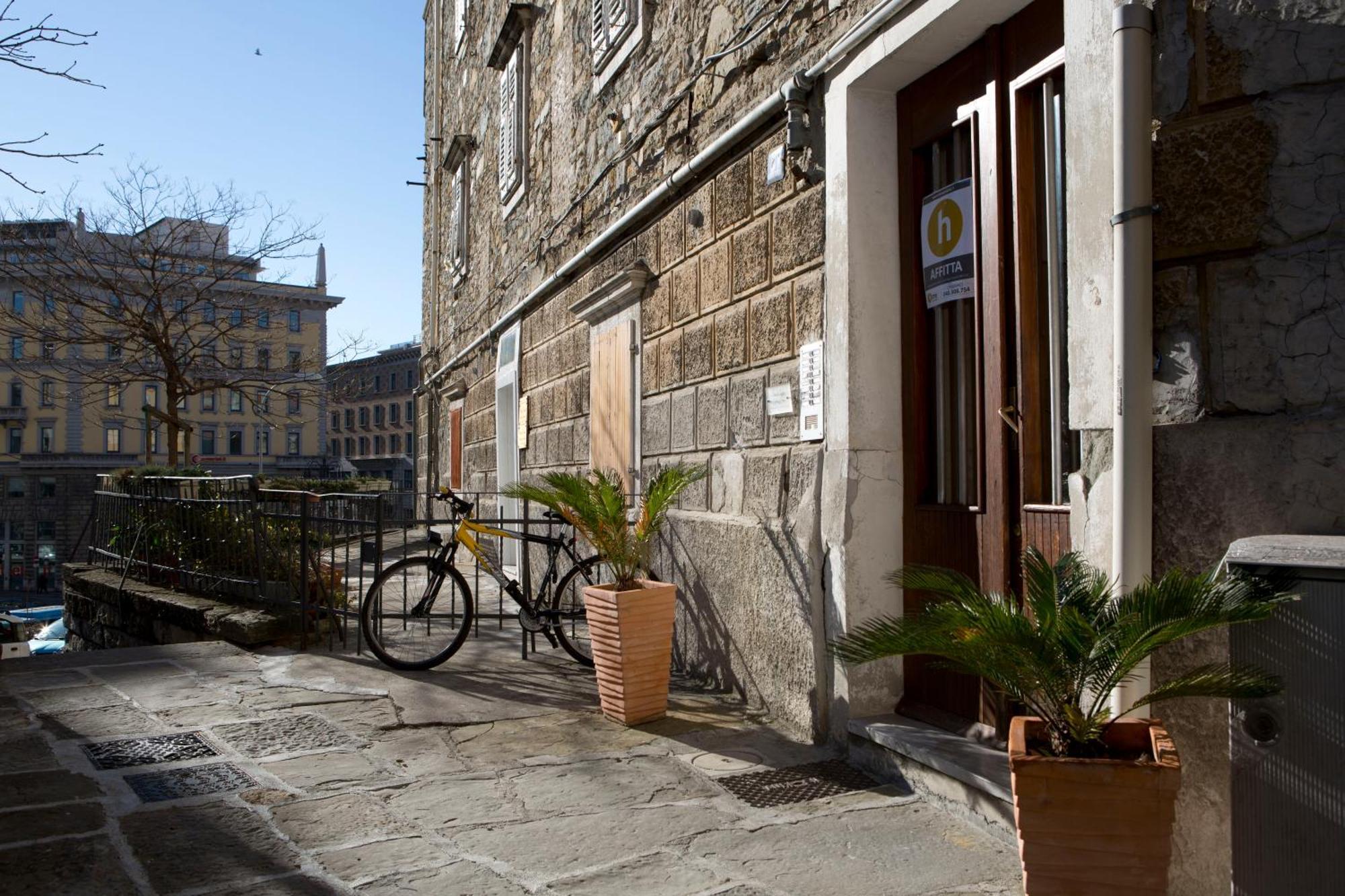 Apartament Le Bicocche Di Joyce - Luxury And Parking Nearby Triest Zewnętrze zdjęcie